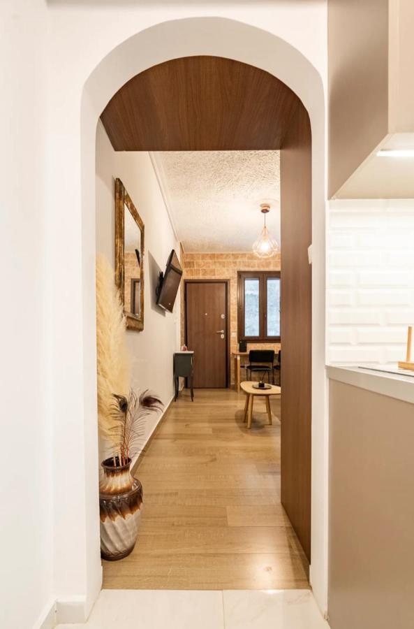 Cute Tiny Apartment In The Heart Of Flisvos Atina Dış mekan fotoğraf