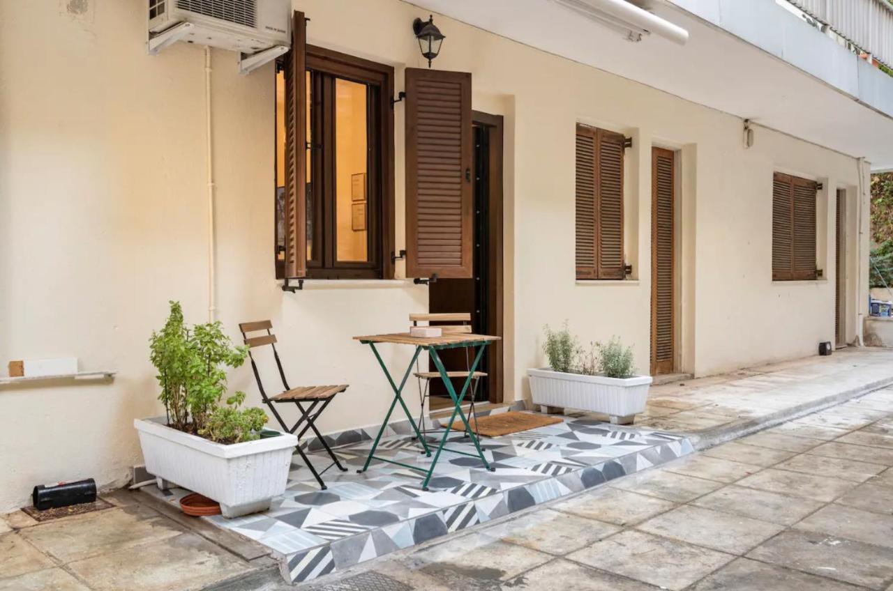 Cute Tiny Apartment In The Heart Of Flisvos Atina Dış mekan fotoğraf